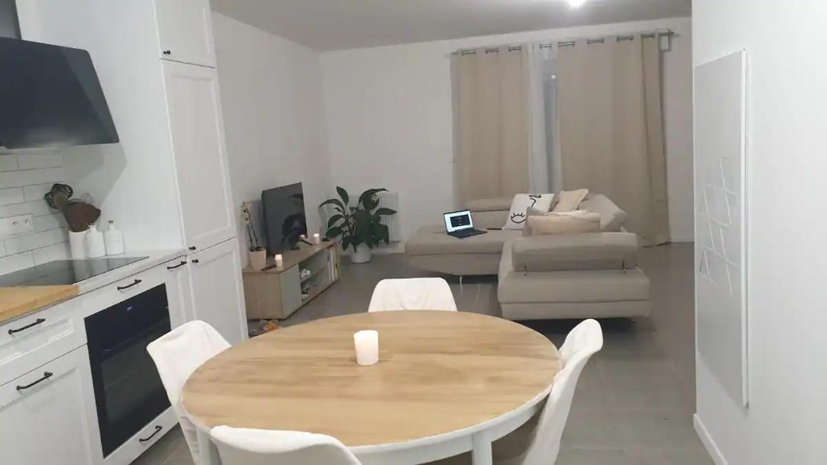 Chambre Calme Dans Une Maison Neuve Avec Jardin Billere Extérieur photo
